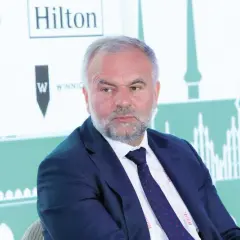 Artur Kozieja wiek: zaskakujące fakty o jego życiu i karierze.