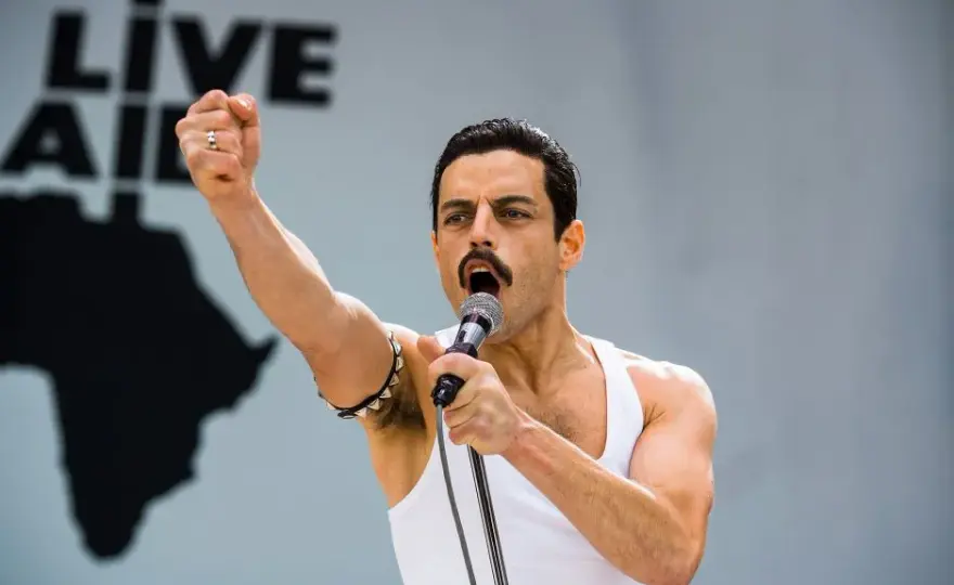 Jakie były prawdziwe partie wokalne w Bohemian Rhapsody i czy aktor śpiewał?