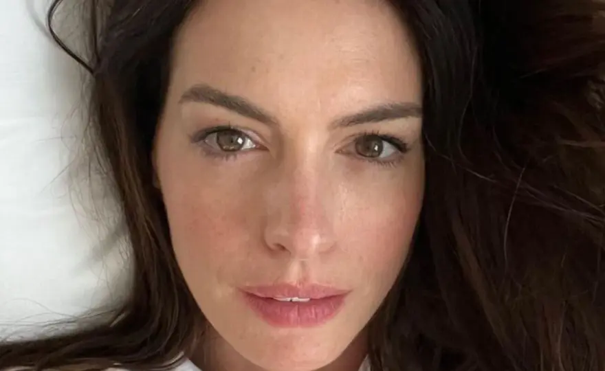 Anne Hathaway - Wiek, urodziny i dlaczego wciąż zachwyca?