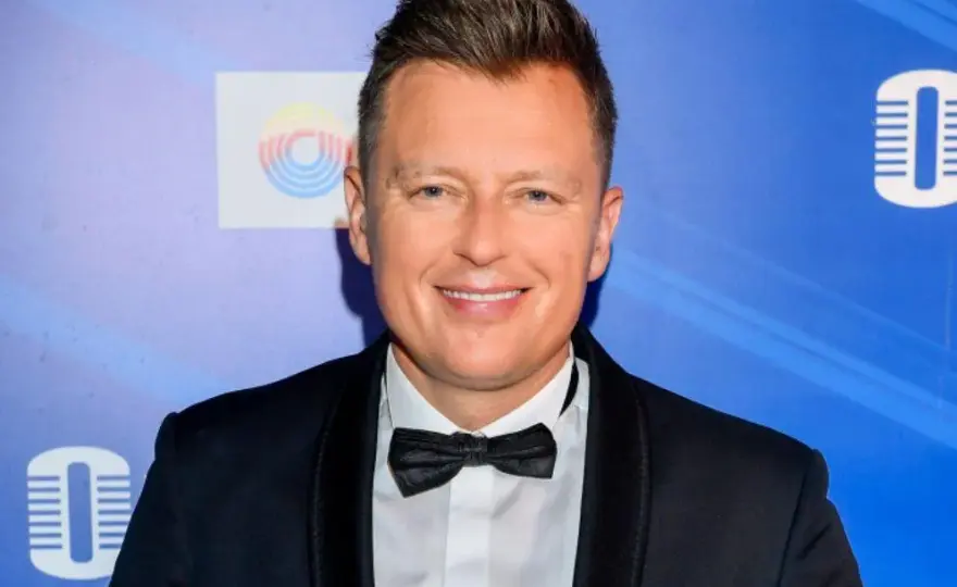Rafał Brzozowski wiek: Ile lat ma popularny piosenkarz i prezenter?