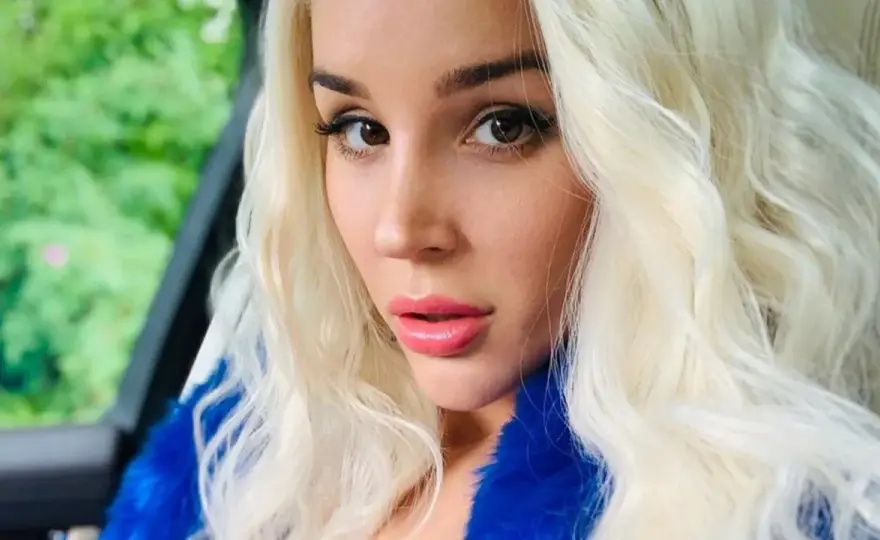 Ile lat ma SexMasterka? Wiek Lil Masti i jej przemiana