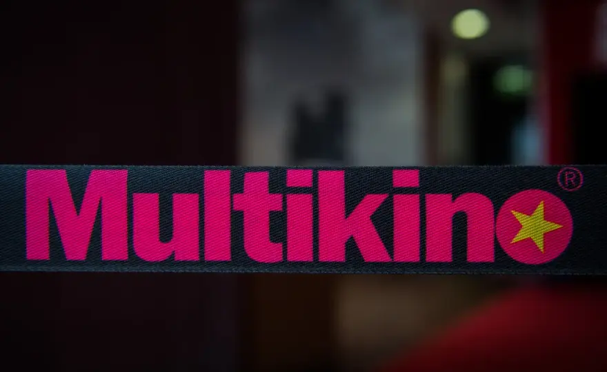 Ile kosztuje jedzenie w Multikinie 2026 - Co się opłaca?