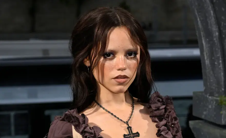 Jenna Ortega wzrost - Ile cm i dlaczego dane się różnią?