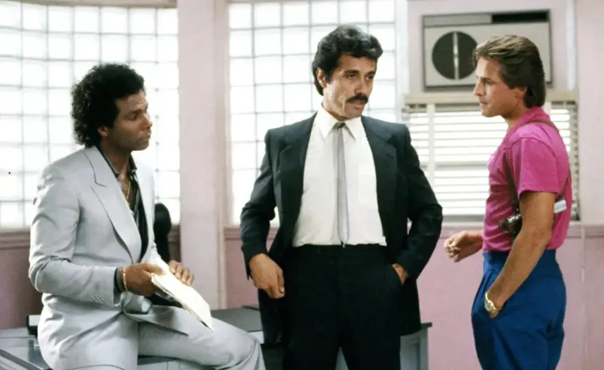Kto grał w Policjantach z Miami? Obsada i nowy reboot '85