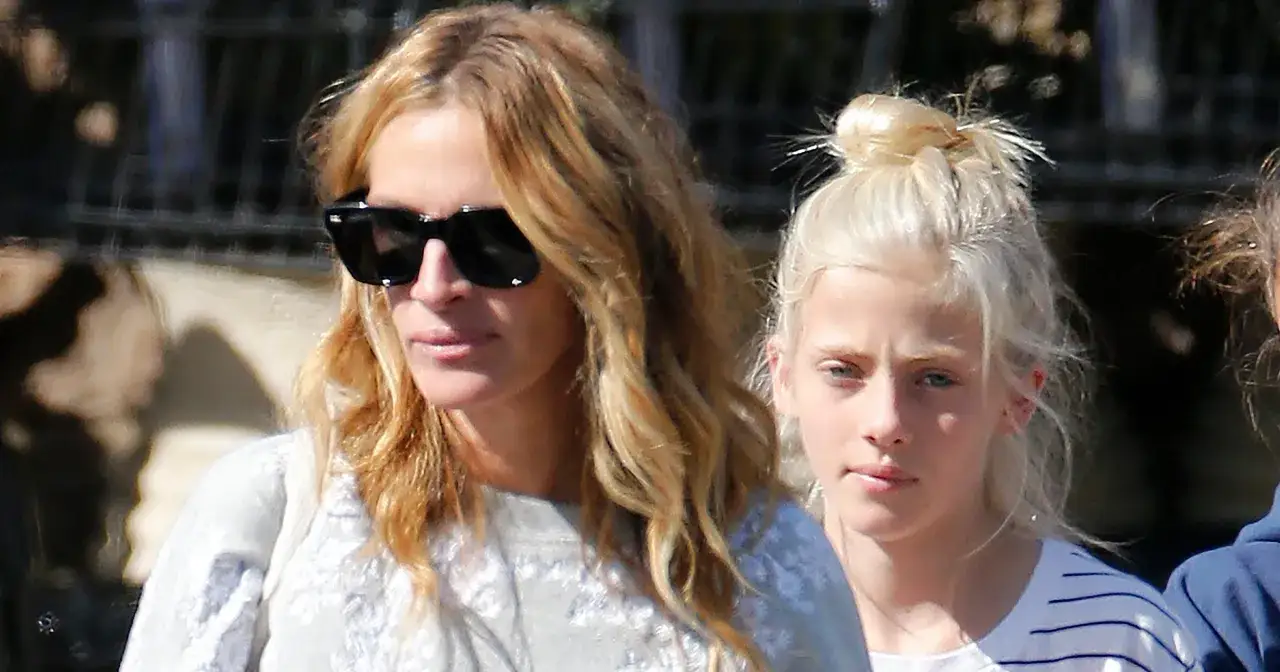 Julia Roberts z córką. Aktorka ma troje dzieci, a na zdjęciu widać jedną z jej pociech.